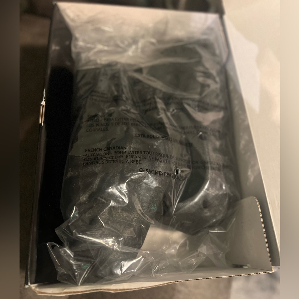 Fossil X Jag Runner Sandal Brand New never worn - Picture 3 of 3